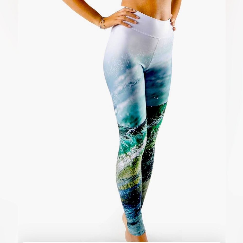 WAP Wear Art Photo Leggings Action 4